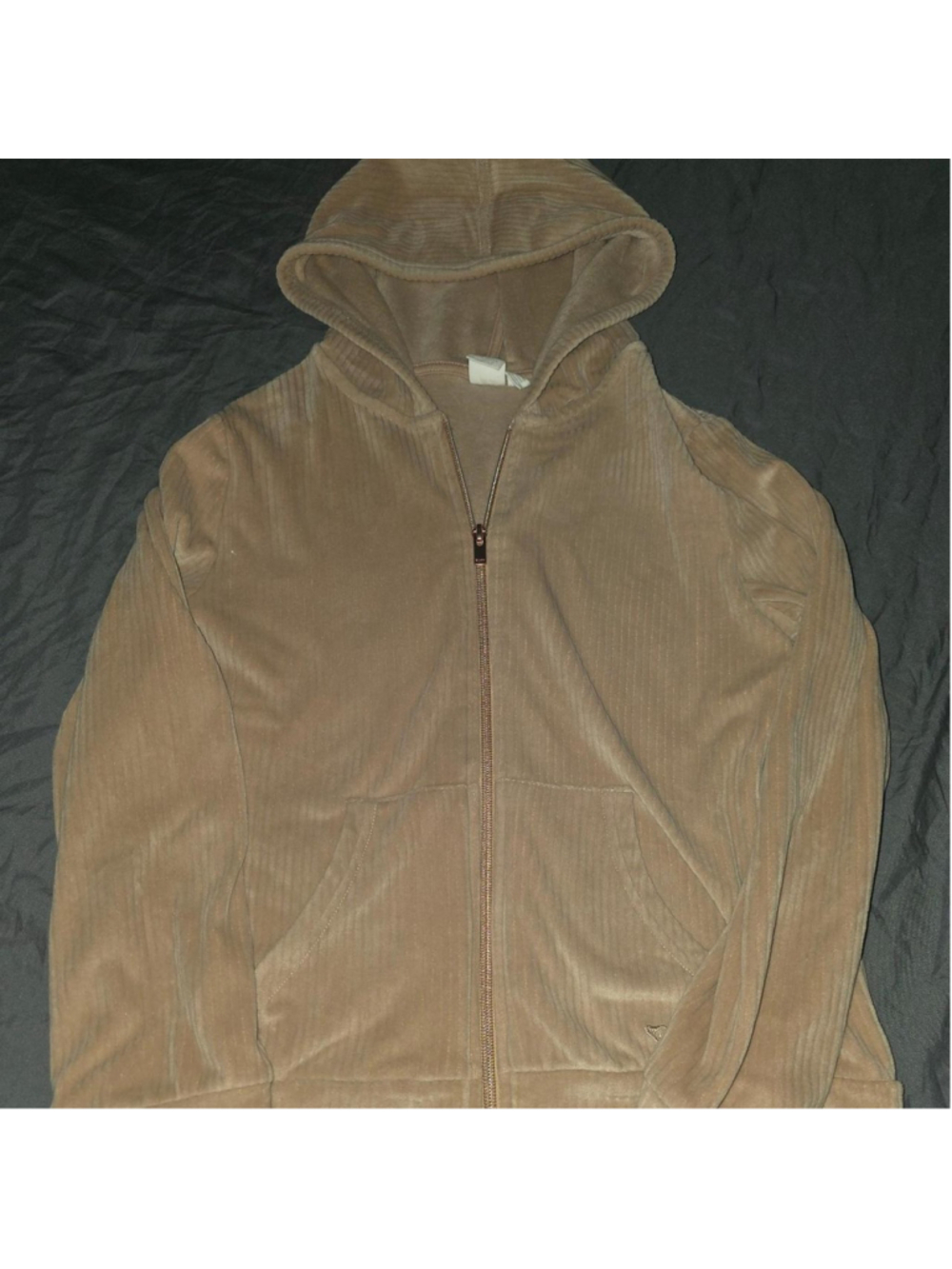 Tan corduroy roxy girl zip-up hoodie #corduroy #cozy